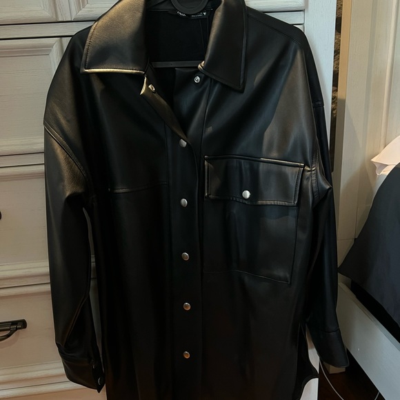 Zara Black Faux Leather Shacket - Picture 2 of 3